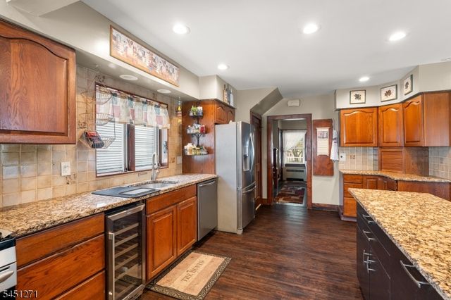 125 Stevens Ave, Little Falls Twp., NJ 07424