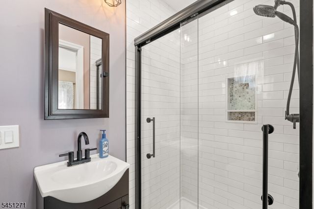 125 Stevens Ave, Little Falls Twp., NJ 07424
