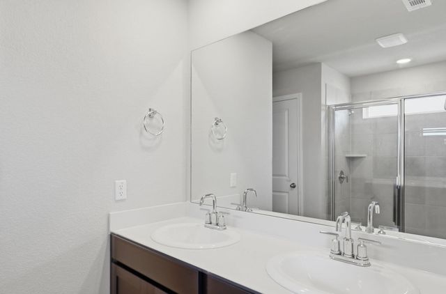136 Morning Dawn LN, Georgetown, TX 78628