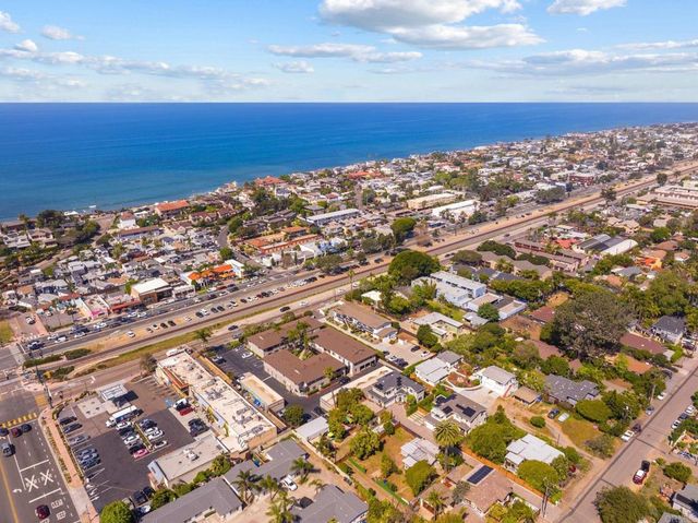 940 Hermes Avenue, Encinitas, CA 92024