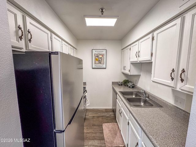 2601 W Broadway Blvd Apt 379, Tucson, AZ 85745
