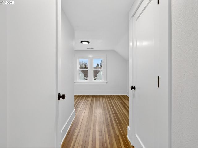 3245 Ne 55TH Ave, Portland, OR 97213