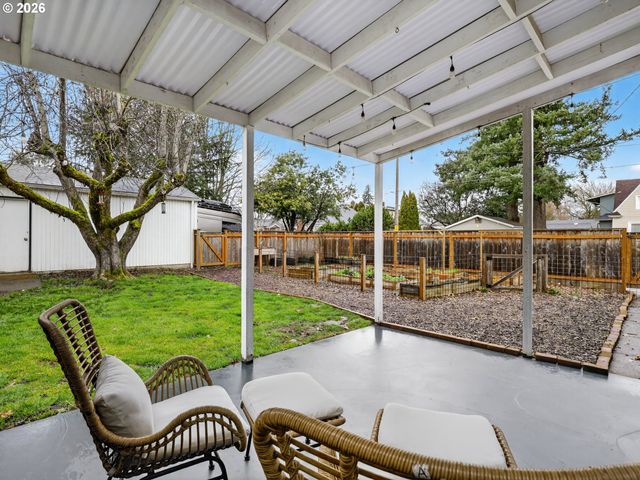 3245 Ne 55TH Ave, Portland, OR 97213