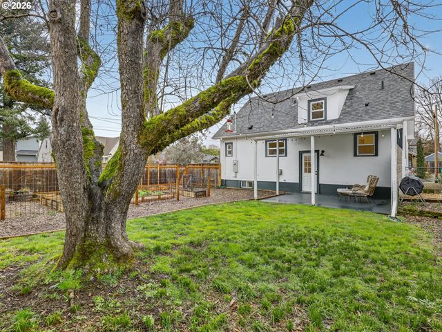 3245 Ne 55TH Ave, Portland, OR 97213