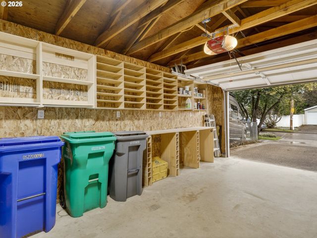 3245 Ne 55TH Ave, Portland, OR 97213