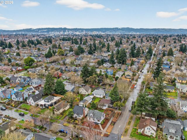 3245 Ne 55TH Ave, Portland, OR 97213