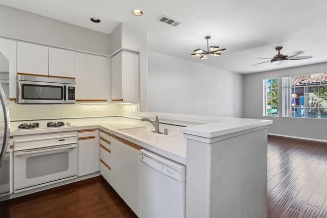 12510 Heatherton Ct 195, San Diego, CA 92128