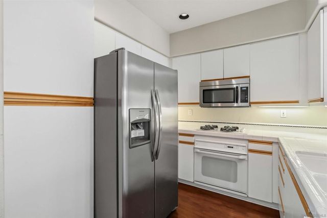 12510 Heatherton Ct 195, San Diego, CA 92128