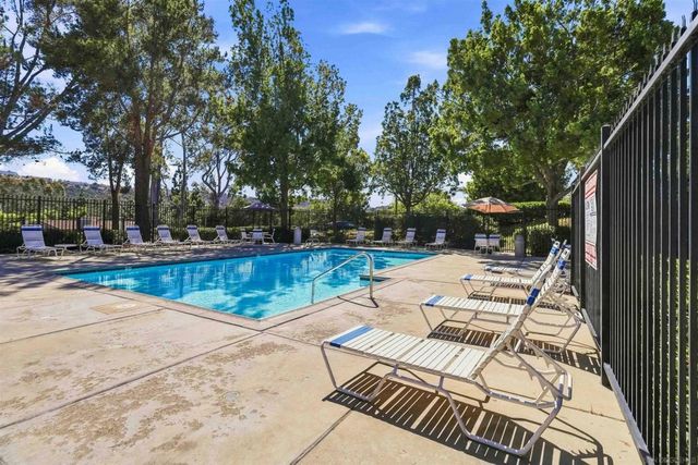 12510 Heatherton Ct 195, San Diego, CA 92128