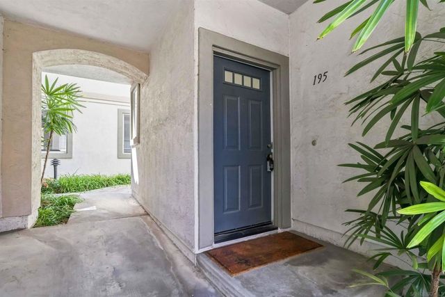 12510 Heatherton Ct 195, San Diego, CA 92128