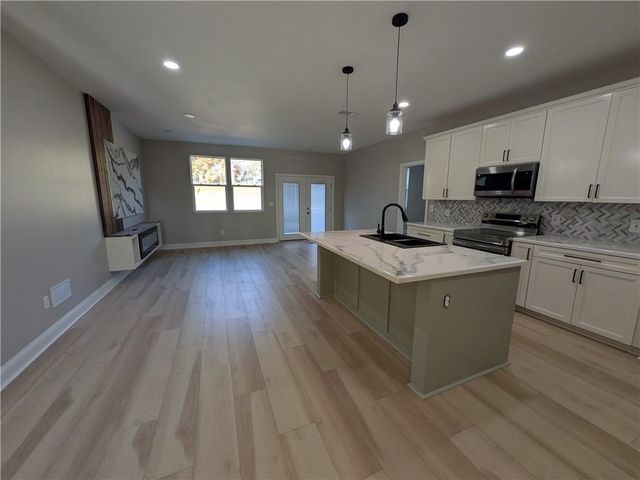 14404 E 49th Terrace, Kansas City, MO 64136