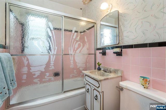 66 Coeyman Avenue, Bloomfield, NJ 07003