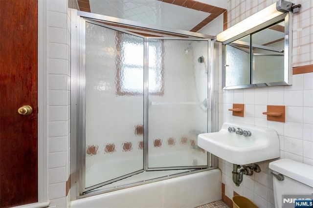 66 Coeyman Avenue, Bloomfield, NJ 07003