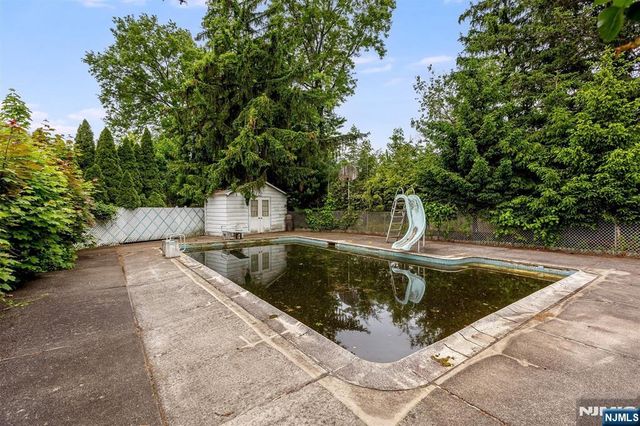 66 Coeyman Avenue, Bloomfield, NJ 07003