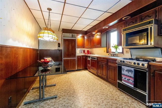 66 Coeyman Avenue, Bloomfield, NJ 07003