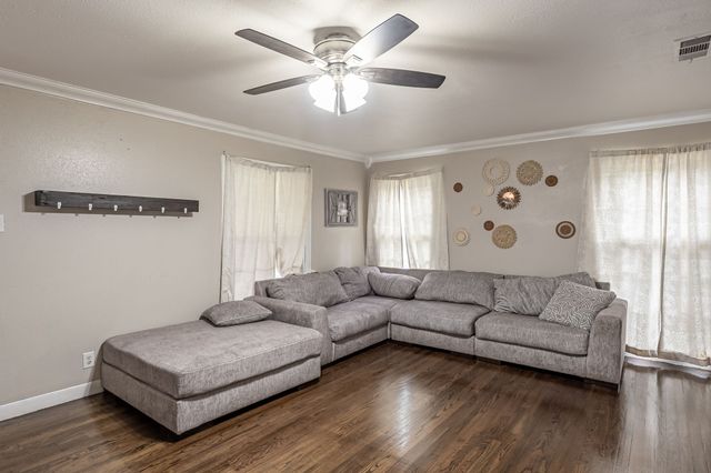 1500 Crescent Drive, Tyler, TX 75702