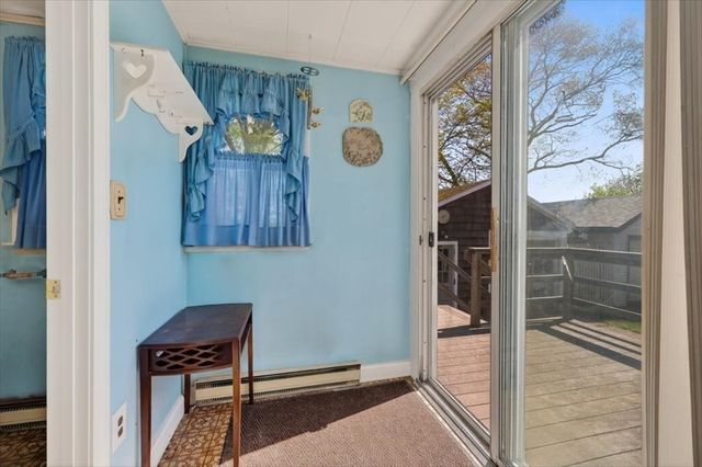 19 Lochmere Ave, Weymouth, MA 02191