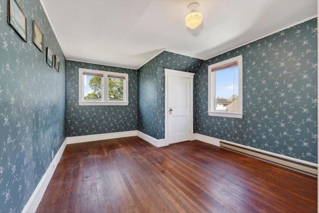 19 Lochmere Ave, Weymouth, MA 02191