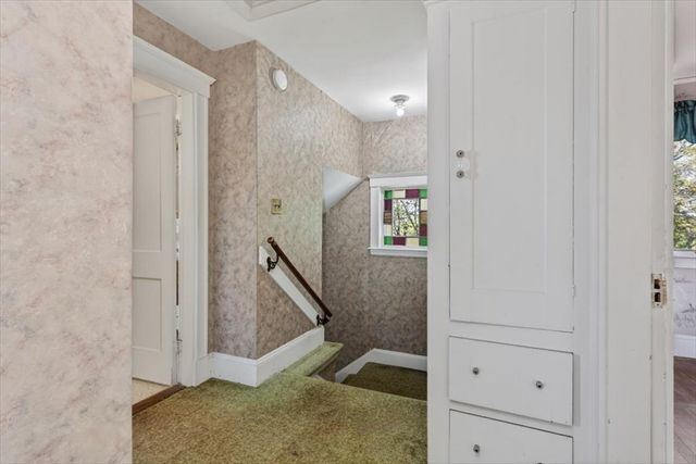 19 Lochmere Ave, Weymouth, MA 02191
