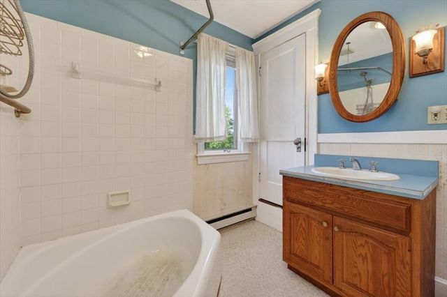 19 Lochmere Ave, Weymouth, MA 02191