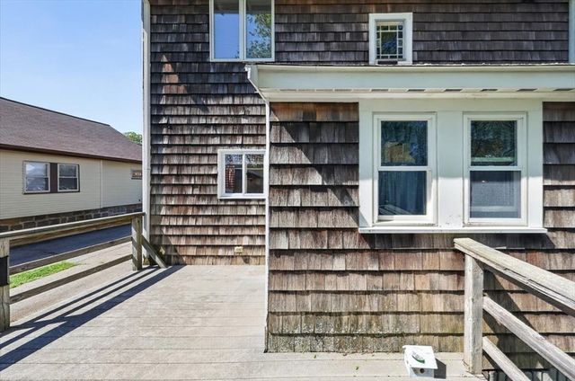 19 Lochmere Ave, Weymouth, MA 02191