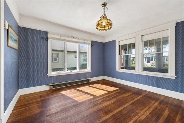 19 Lochmere Ave, Weymouth, MA 02191