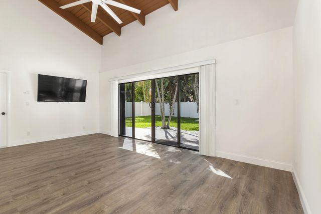 2474 Douglas Avenue, Delray Beach, FL 33444