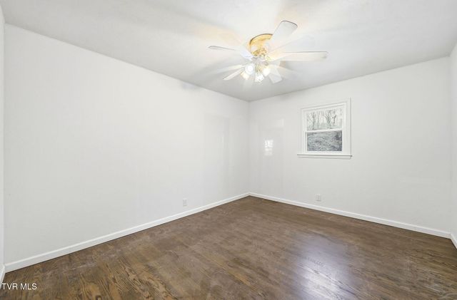 223 Poplar Hill Drive, Johnson City, TN 37604