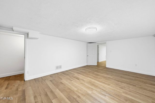 223 Poplar Hill Drive, Johnson City, TN 37604