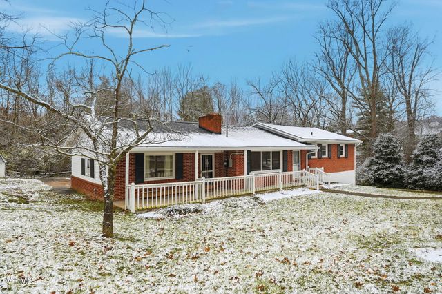 223 Poplar Hill Drive, Johnson City, TN 37604