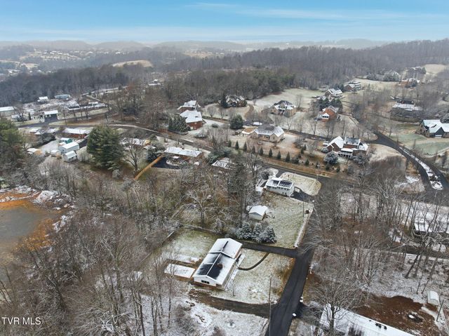 223 Poplar Hill Drive, Johnson City, TN 37604
