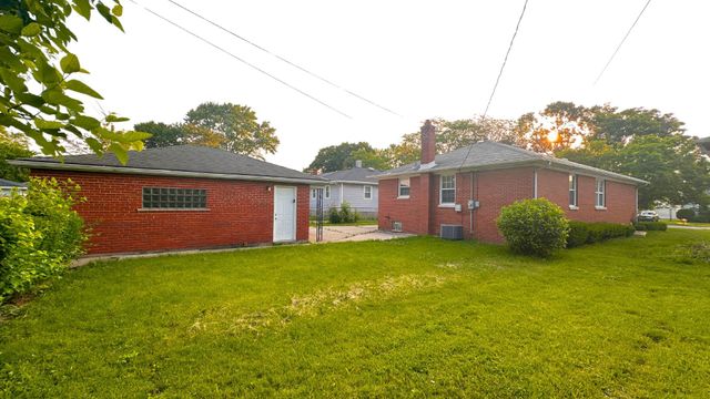 658 Mackinaw Avenue, Calumet City, IL 60409