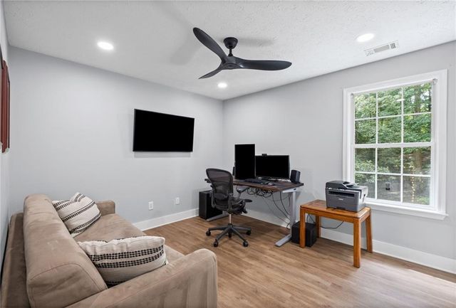 135 Sable Pointe Drive, Milton, GA 30004