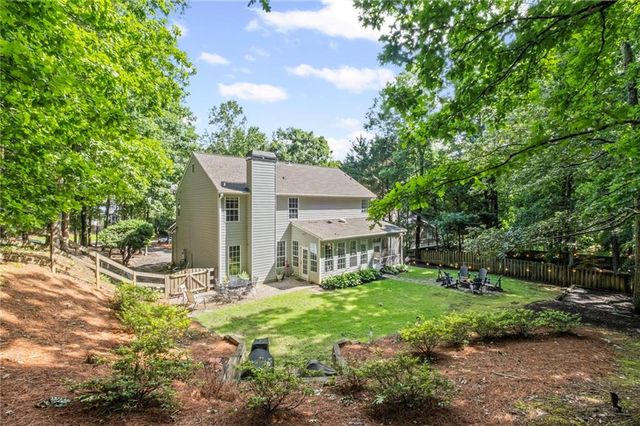 135 Sable Pointe Drive, Milton, GA 30004