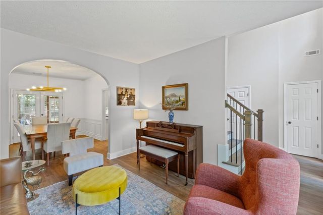 135 Sable Pointe Drive, Milton, GA 30004