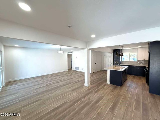 3836 W MYRTLE Avenue, Phoenix, AZ 85051