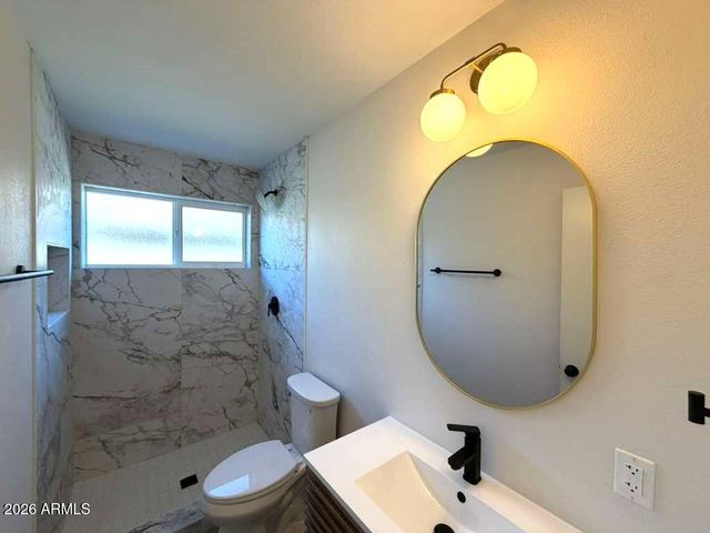 3836 W MYRTLE Avenue, Phoenix, AZ 85051