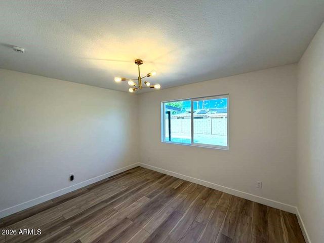 3836 W MYRTLE Avenue, Phoenix, AZ 85051