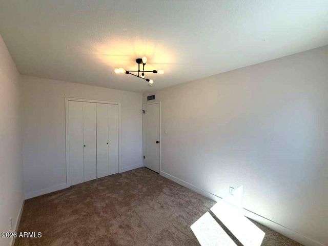 3836 W MYRTLE Avenue, Phoenix, AZ 85051