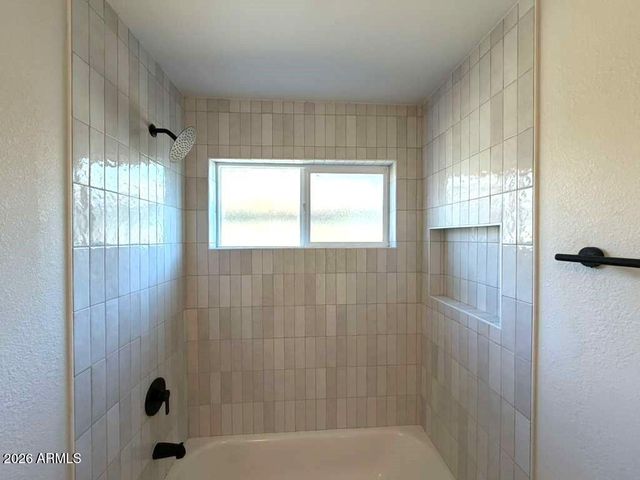 3836 W MYRTLE Avenue, Phoenix, AZ 85051