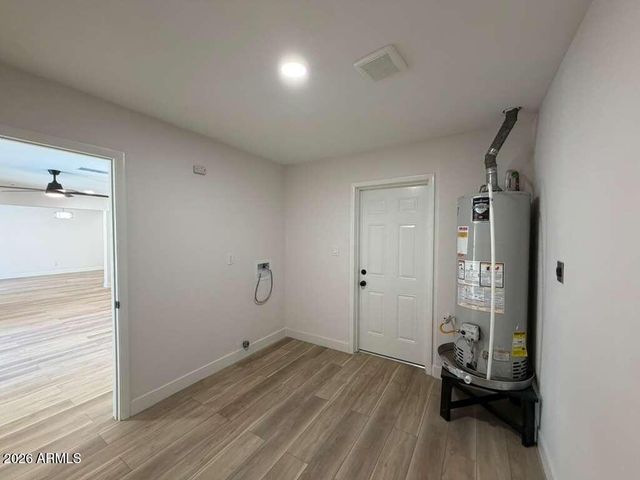 3836 W MYRTLE Avenue, Phoenix, AZ 85051