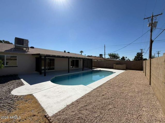 3836 W MYRTLE Avenue, Phoenix, AZ 85051