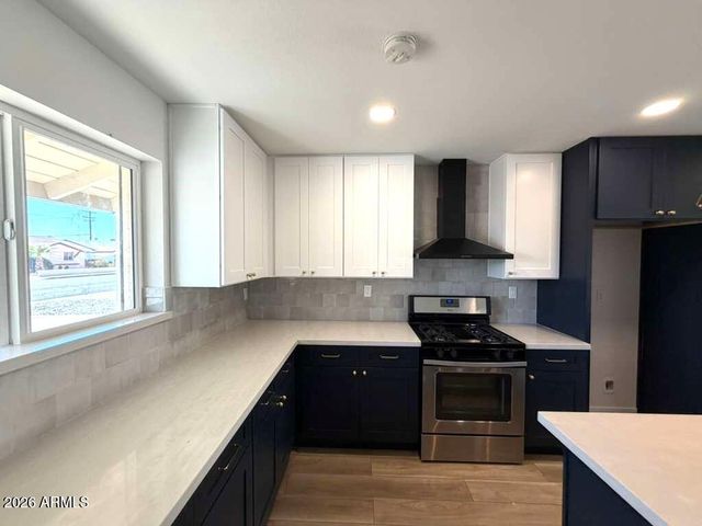 3836 W MYRTLE Avenue, Phoenix, AZ 85051