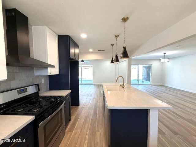 3836 W MYRTLE Avenue, Phoenix, AZ 85051