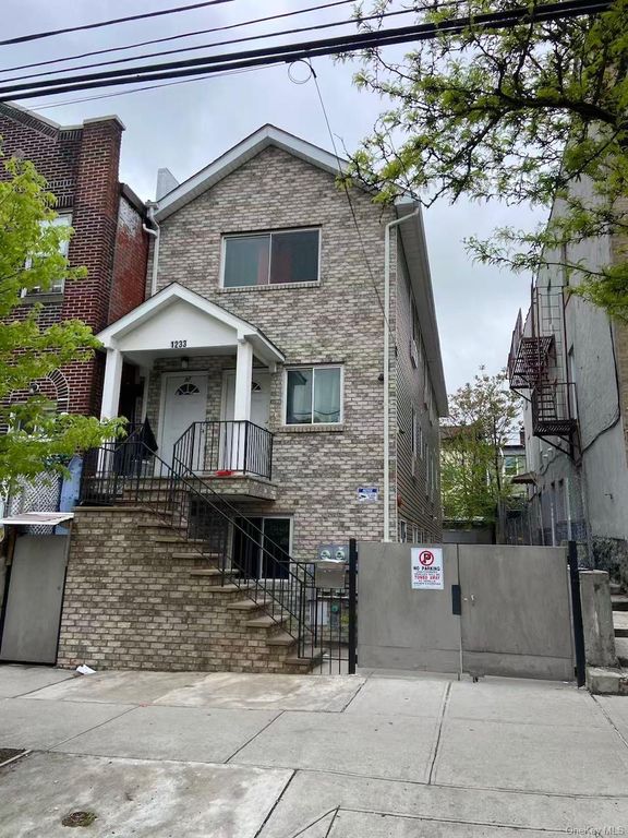 1233 Beach Avenue, Bronx, NY 10472 — exterior