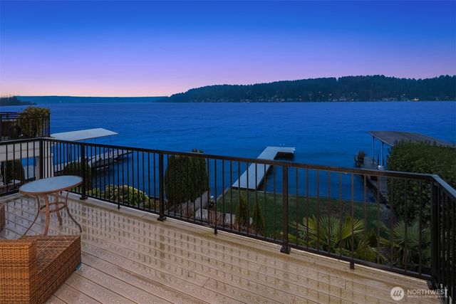 6631 Ripley Lane SE, Renton, WA 98056