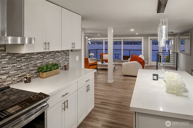 6631 Ripley Lane SE, Renton, WA 98056