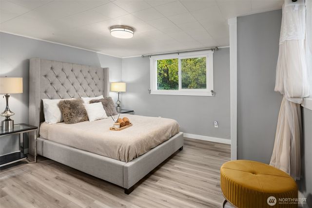 6631 Ripley Lane SE, Renton, WA 98056