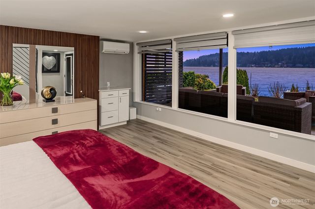 6631 Ripley Lane SE, Renton, WA 98056