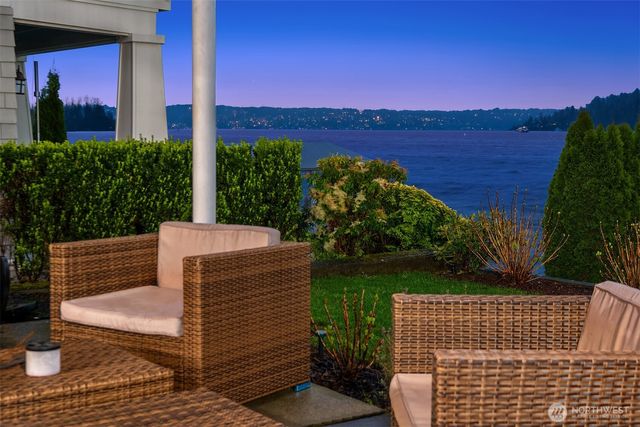 6631 Ripley Lane SE, Renton, WA 98056